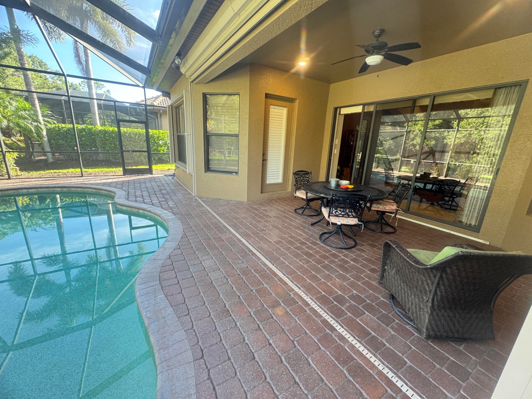 11848 Rosalinda Ct  photo 32