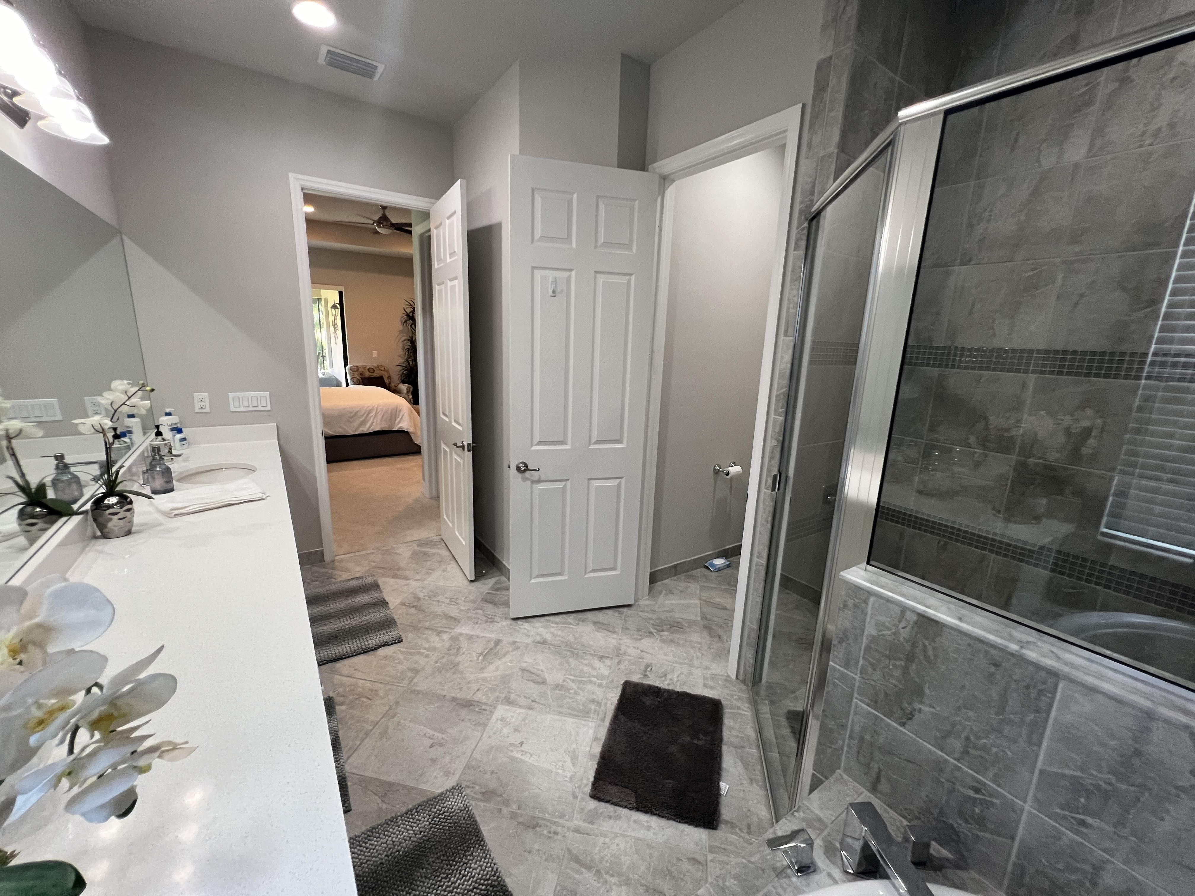 11624 Stonecreek Cir  photo 5