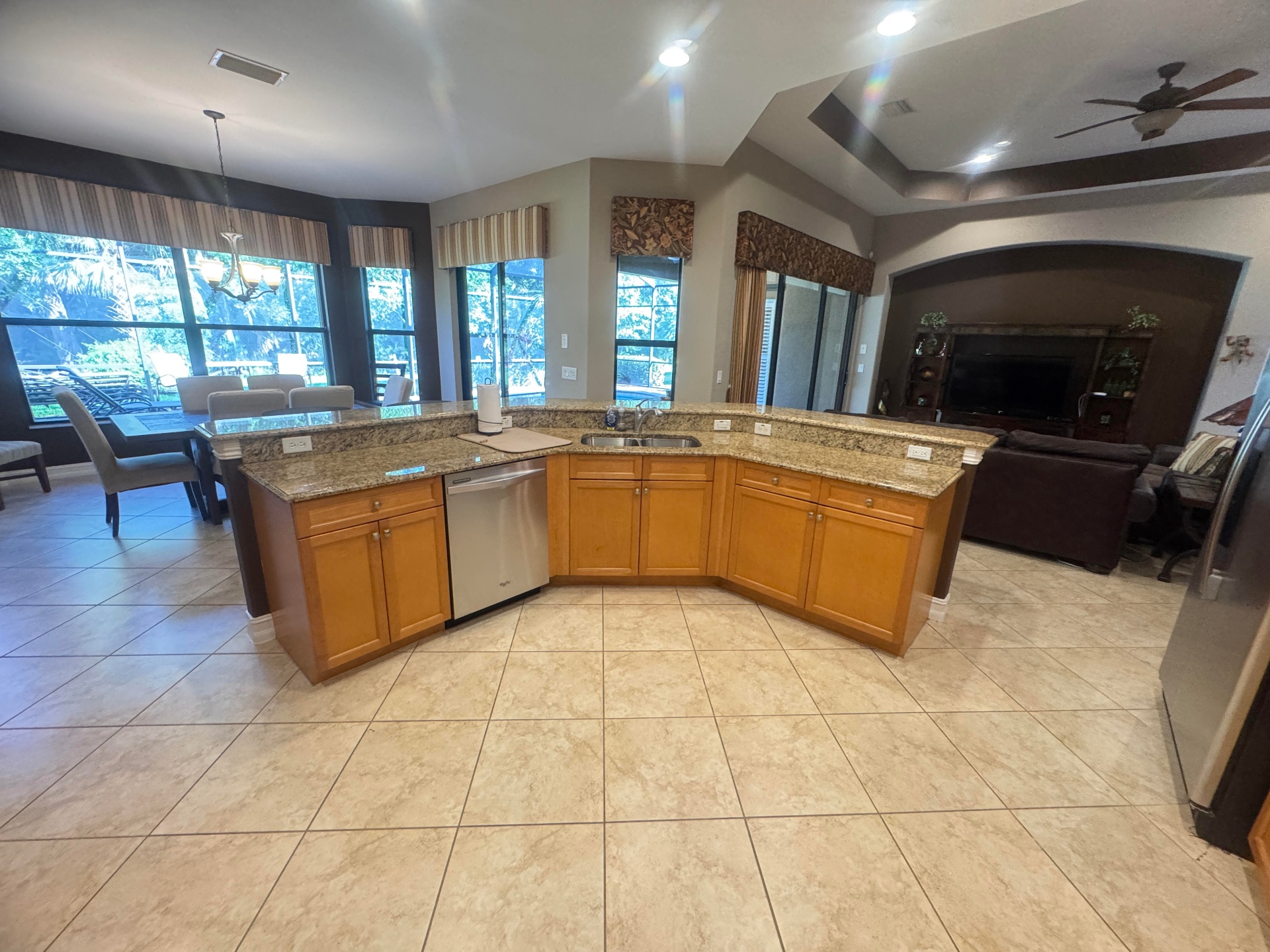 11848 Rosalinda Ct  photo 17