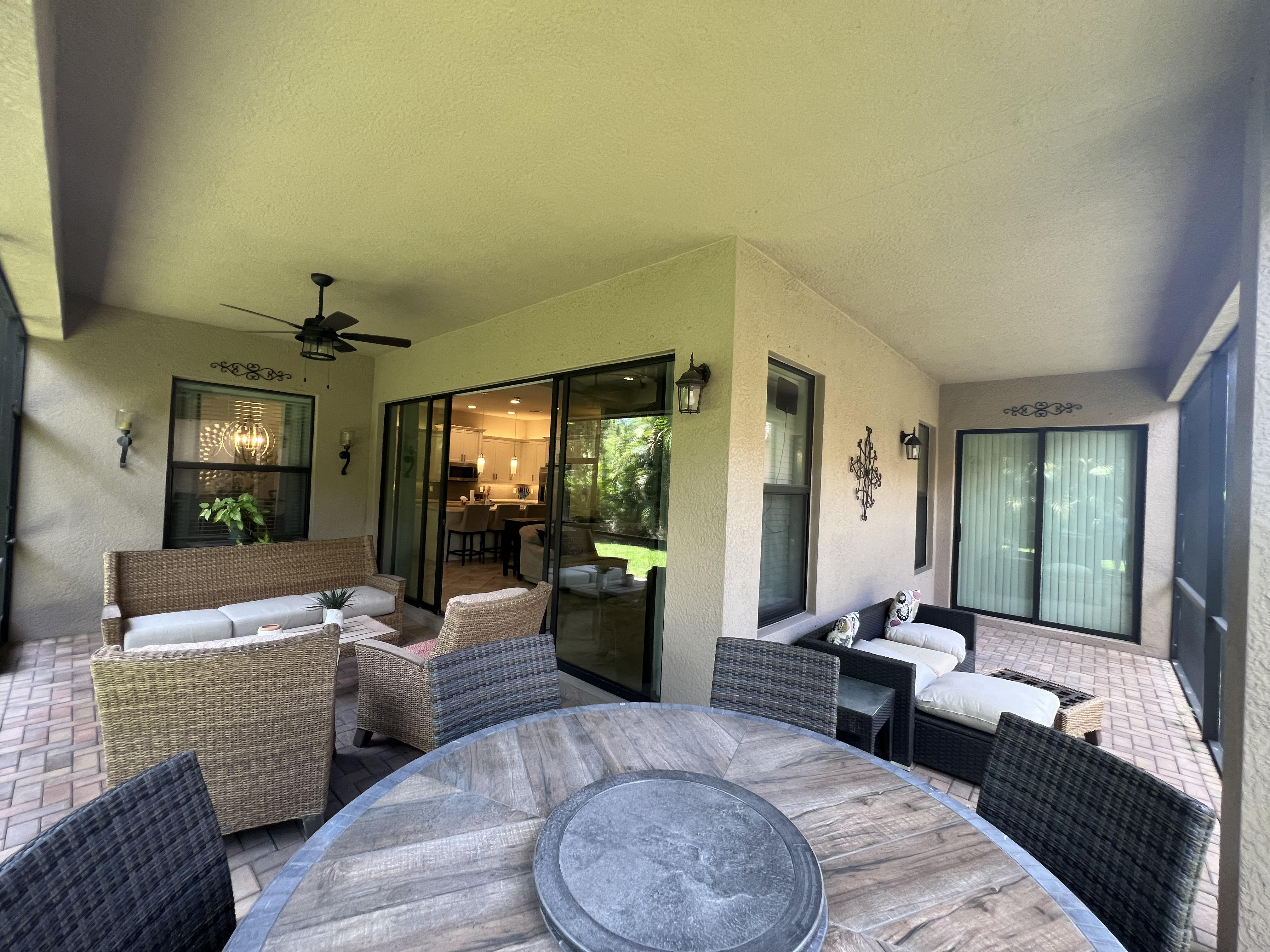 11624 Stonecreek Cir  photo 28